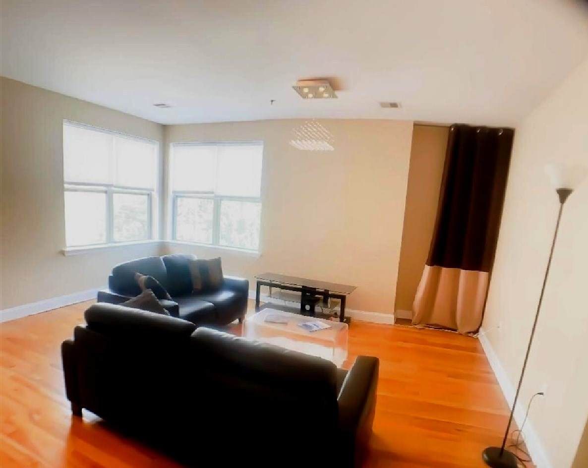 4401 Park Ave - Photo 1