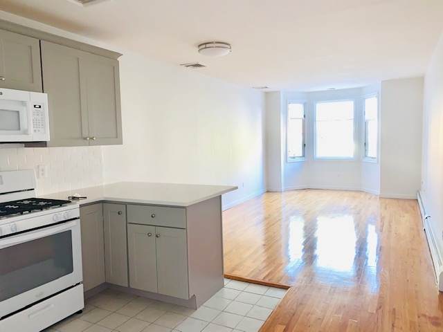 200 Christopher Columbus Dr - Photo 1