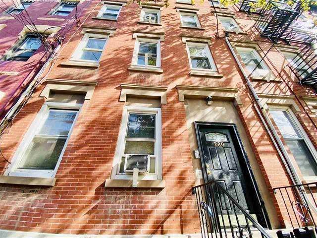 280 2ND ST - Photo 1