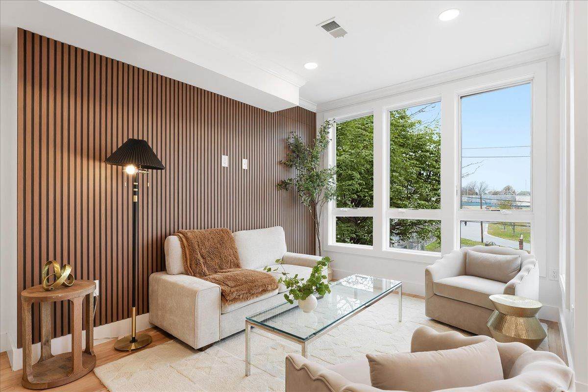 184 Central Ave - Photo 1