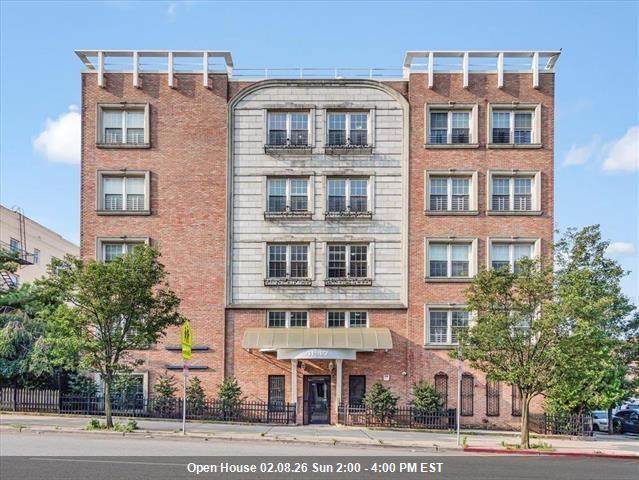 45 Broadway - Photo 1