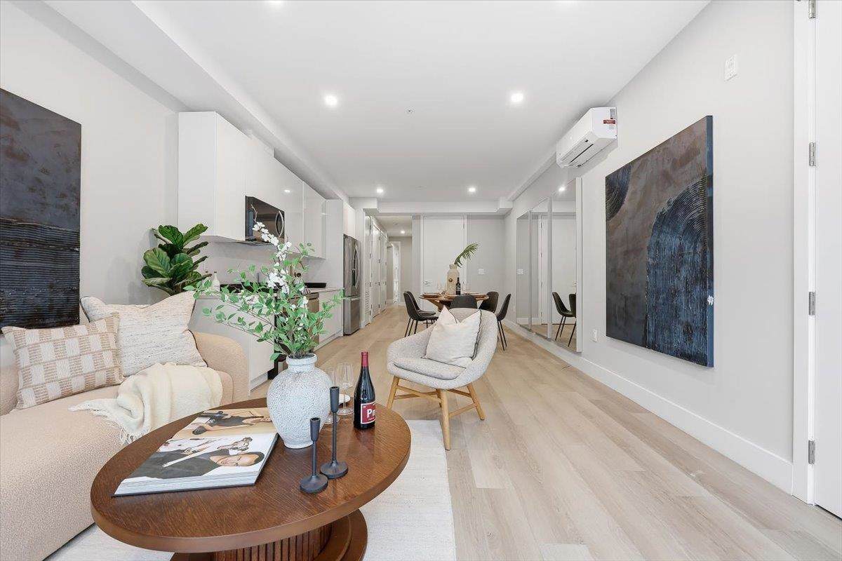 134 New York Ave - Photo 1