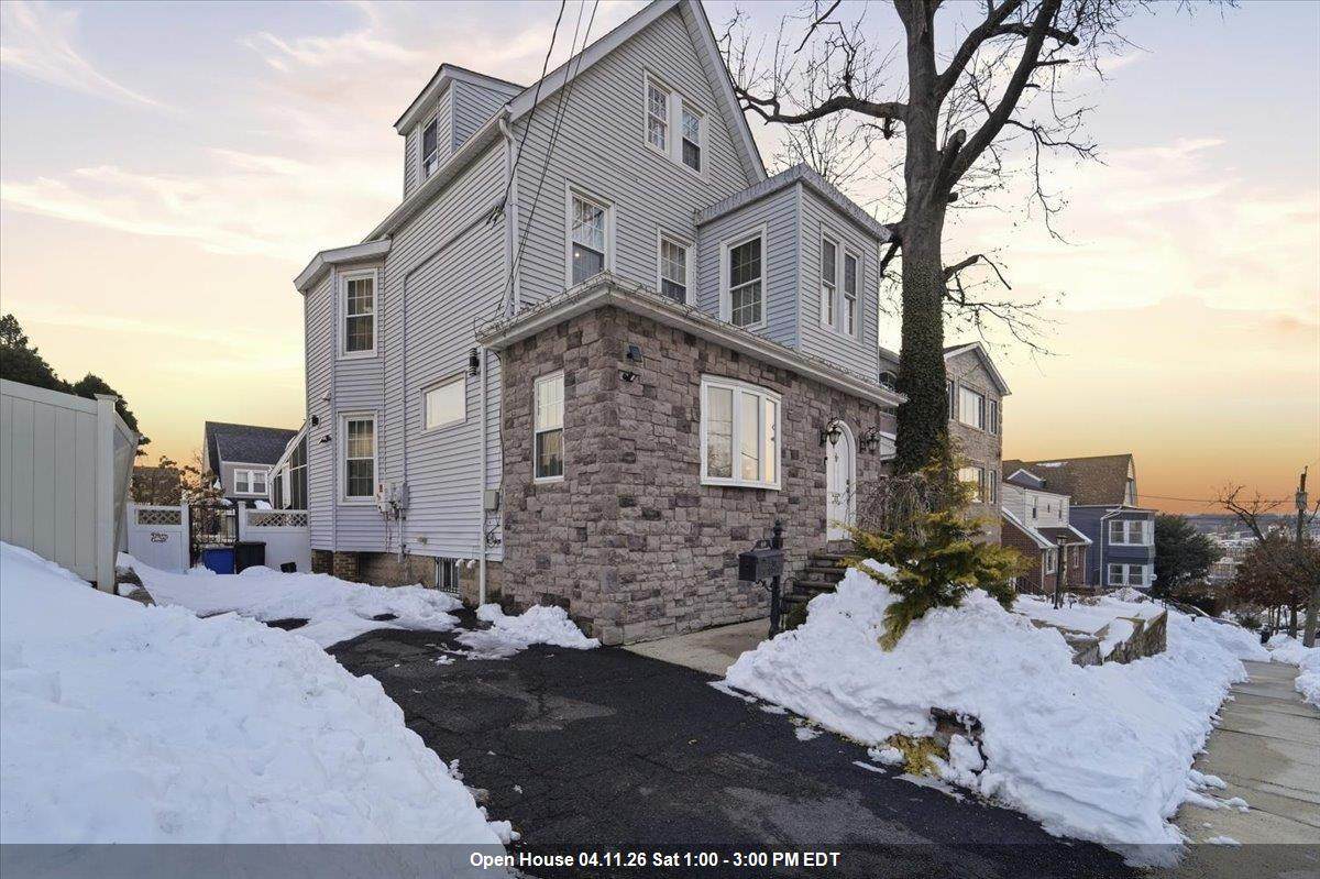 60 Stewart Ave - Photo 1