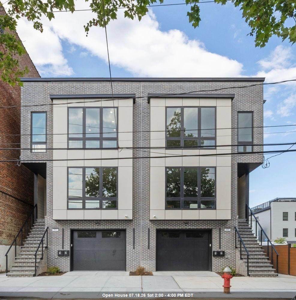 42 Waverly St - Photo 1