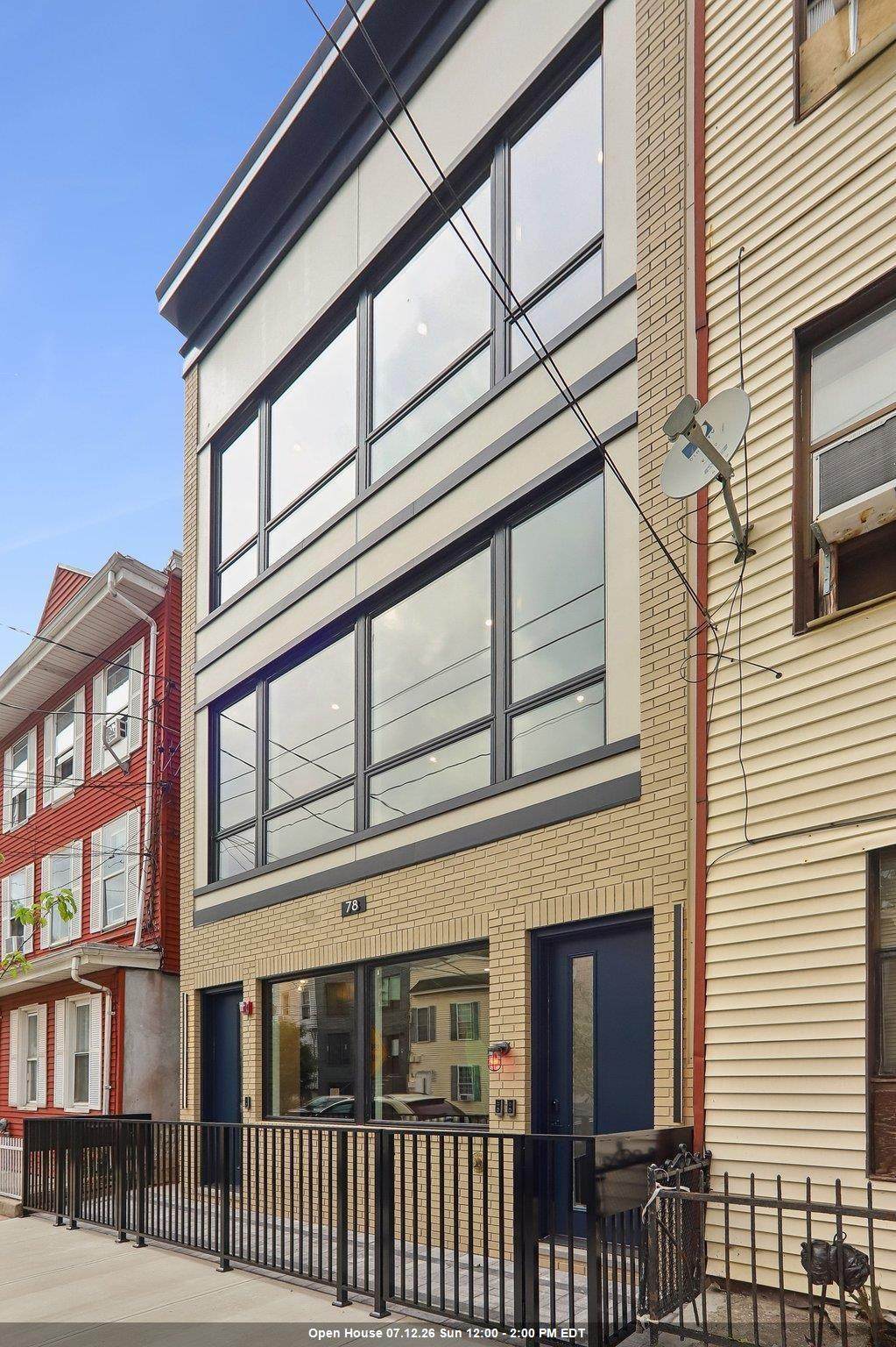 78 Zabriskie St - Photo 1