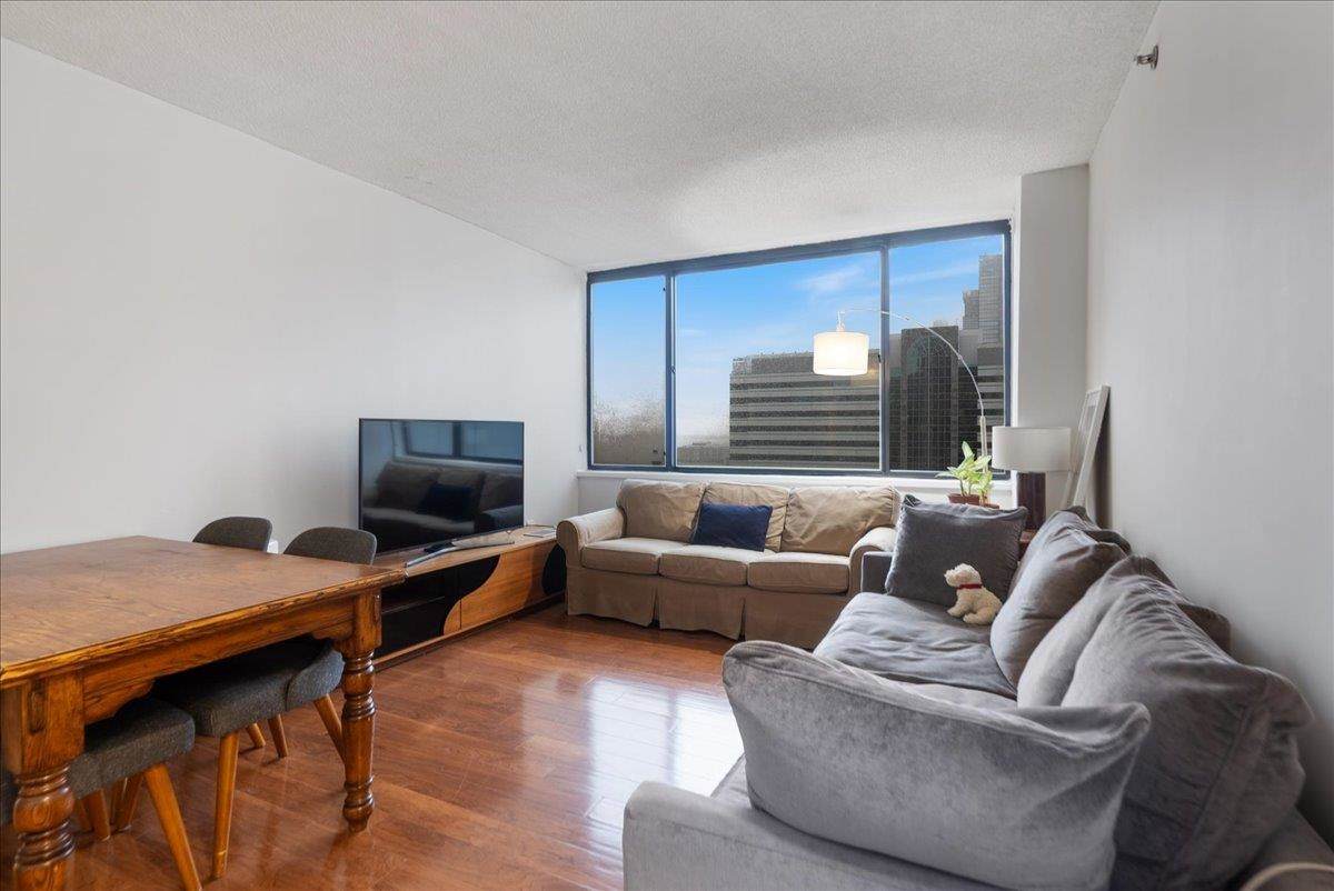 45 River Dr South - Photo 1