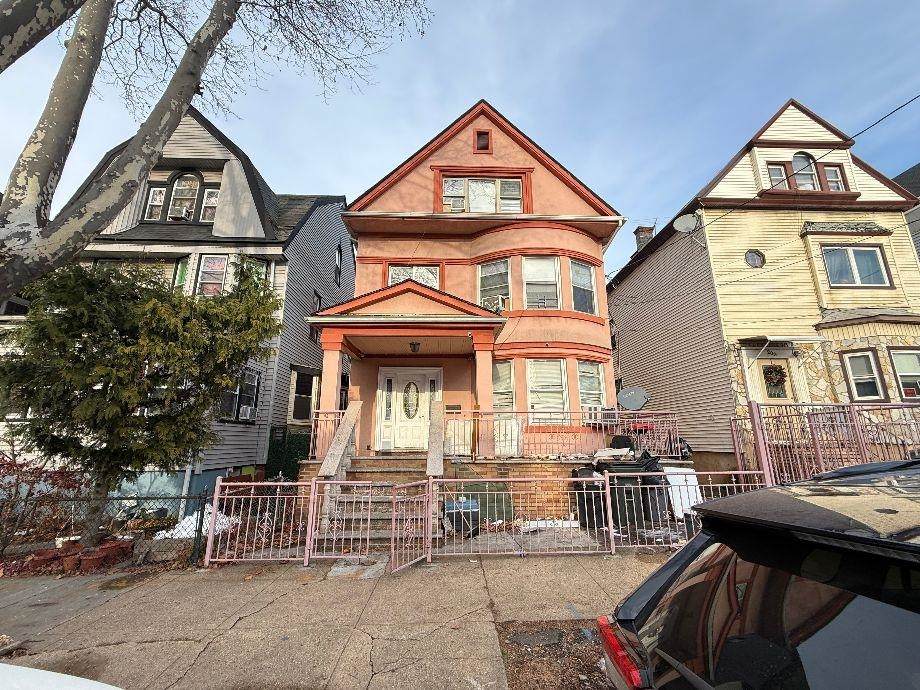 210 Ege Ave - Photo 1