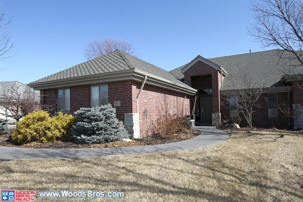 4200 Thorn Court - Photo 1
