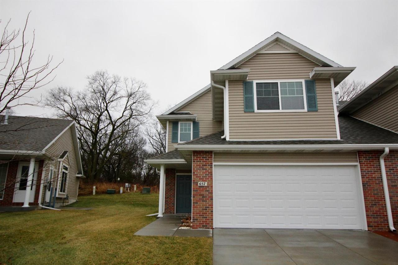 657 Carlton Drive - Photo 1