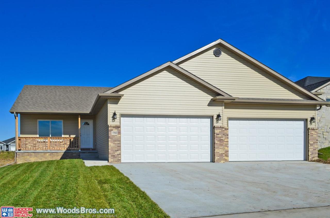 7702 Himalayas Drive - Photo 1
