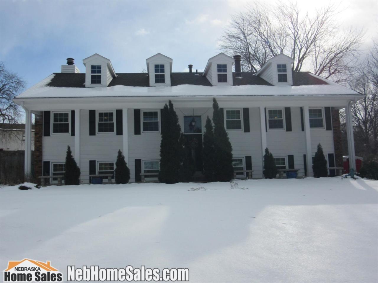 1421 Buckingham Drive - Photo 1