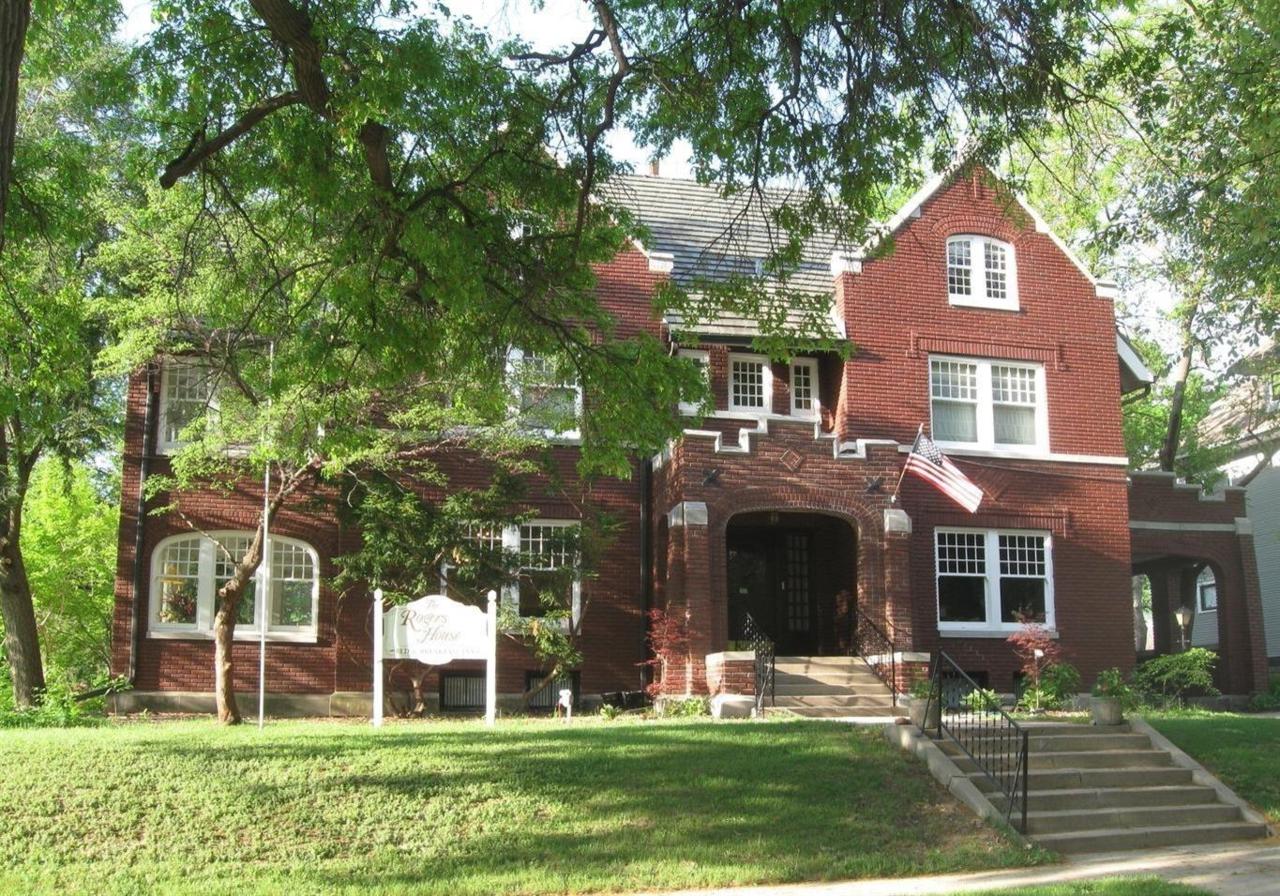 2145 B Street - Photo 1