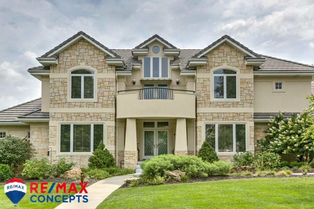 2421 Switchback Road - Photo 1