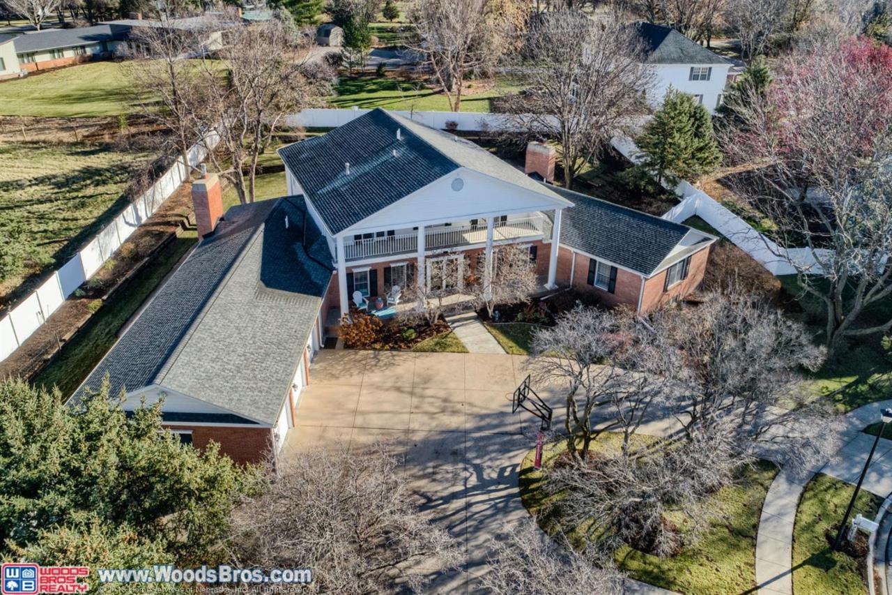 2600 Wimbledon Court - Photo 1