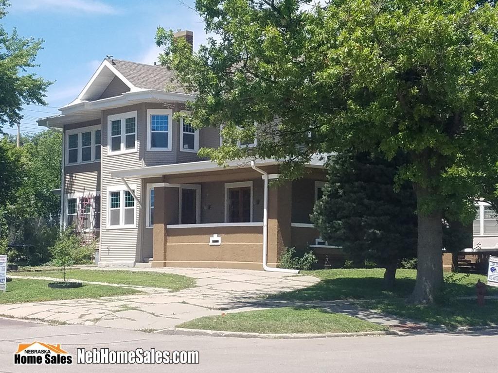 1003 Lincoln Avenue - Photo 1