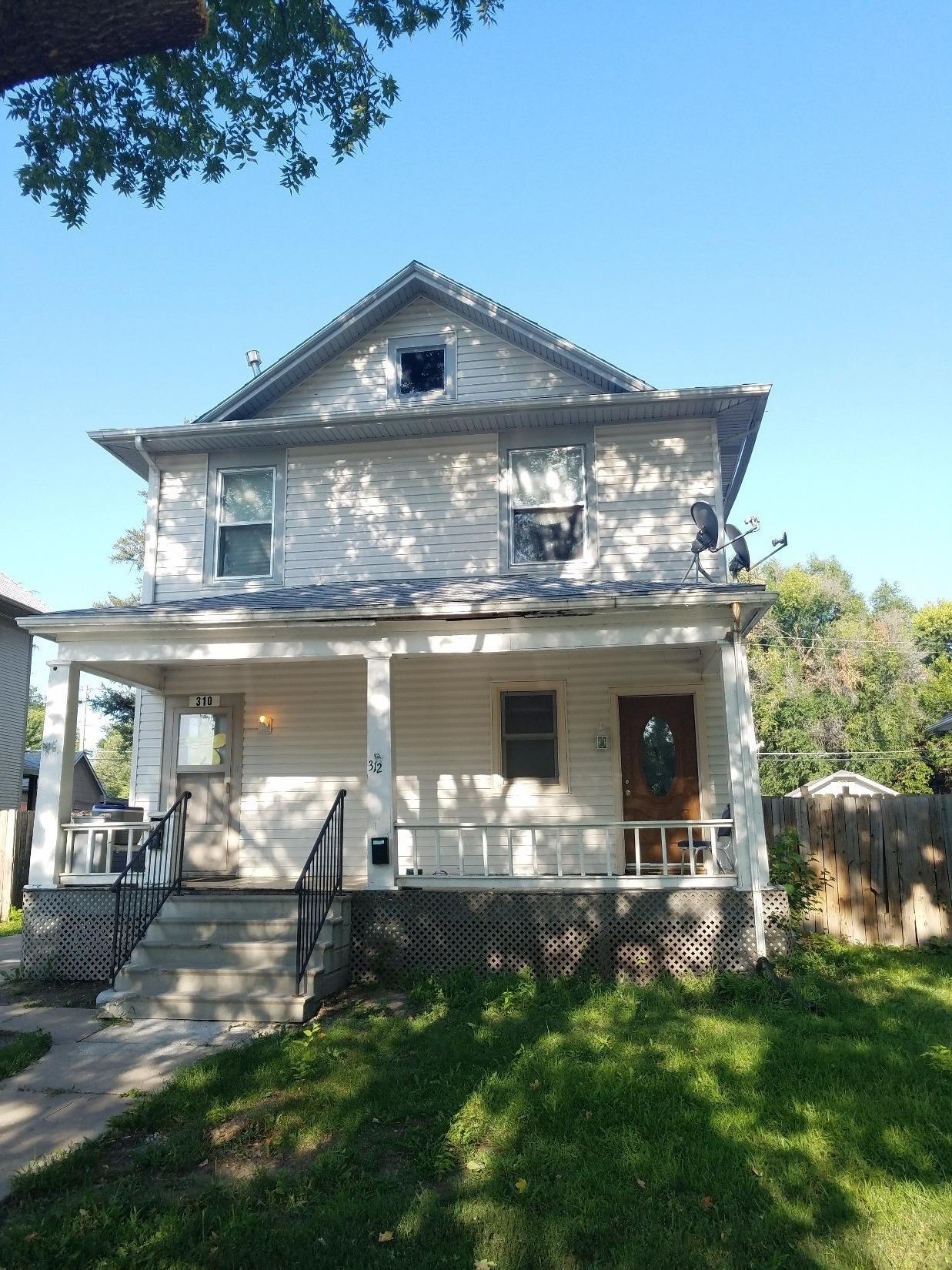 310 25th Street - Photo 1