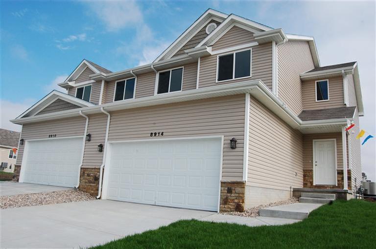 8914 Blacksmith Court - Photo 1