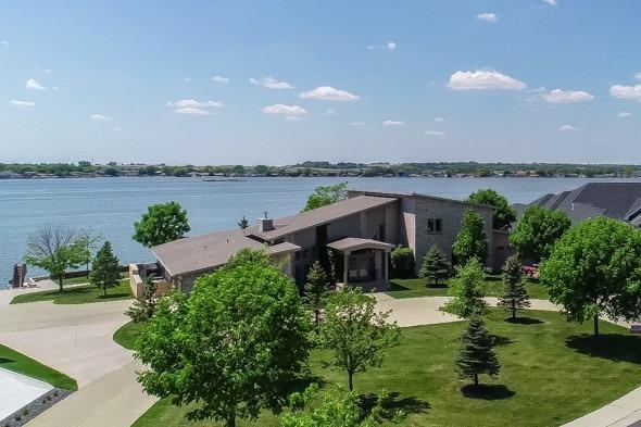 636 Waterfront Place - Photo 1