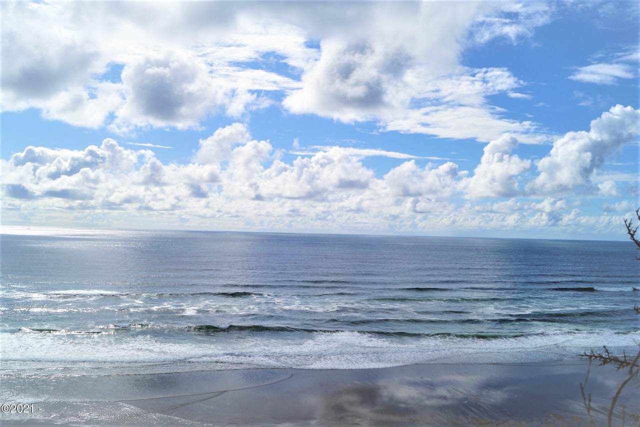 TL 600 Coast Ave - Photo 1