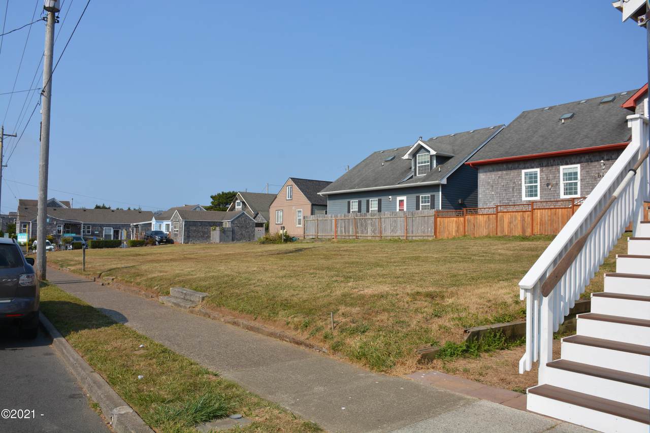 TL6600 Coast St - Photo 1