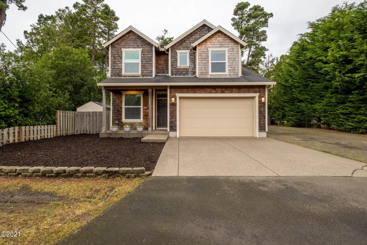 3565 Sea Mist Ave - Photo 1