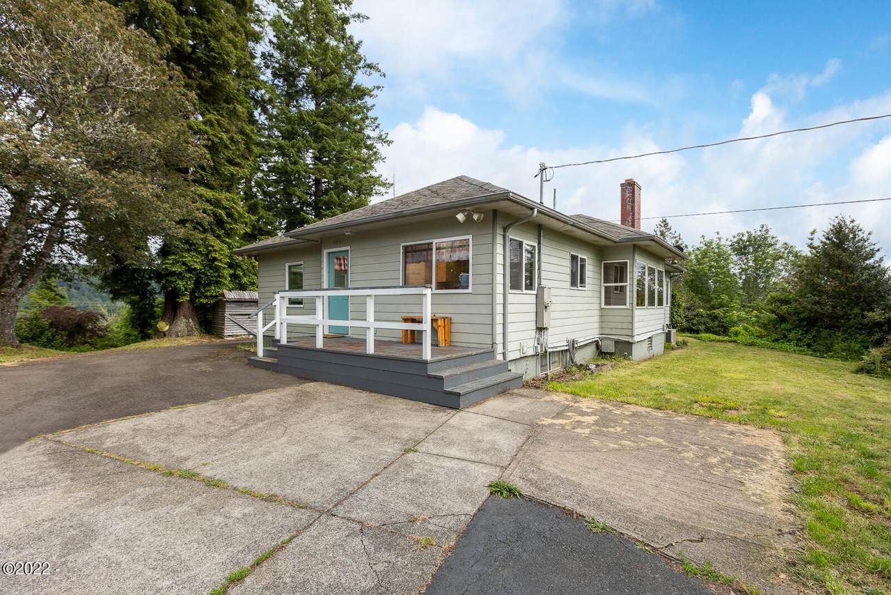 444 Beech St - Photo 1