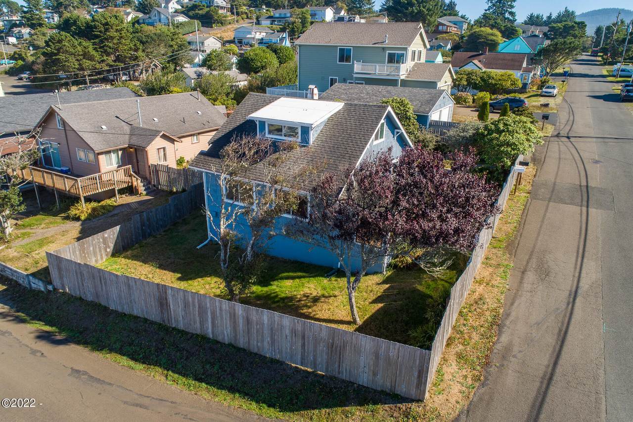 1511 13th St - Photo 1
