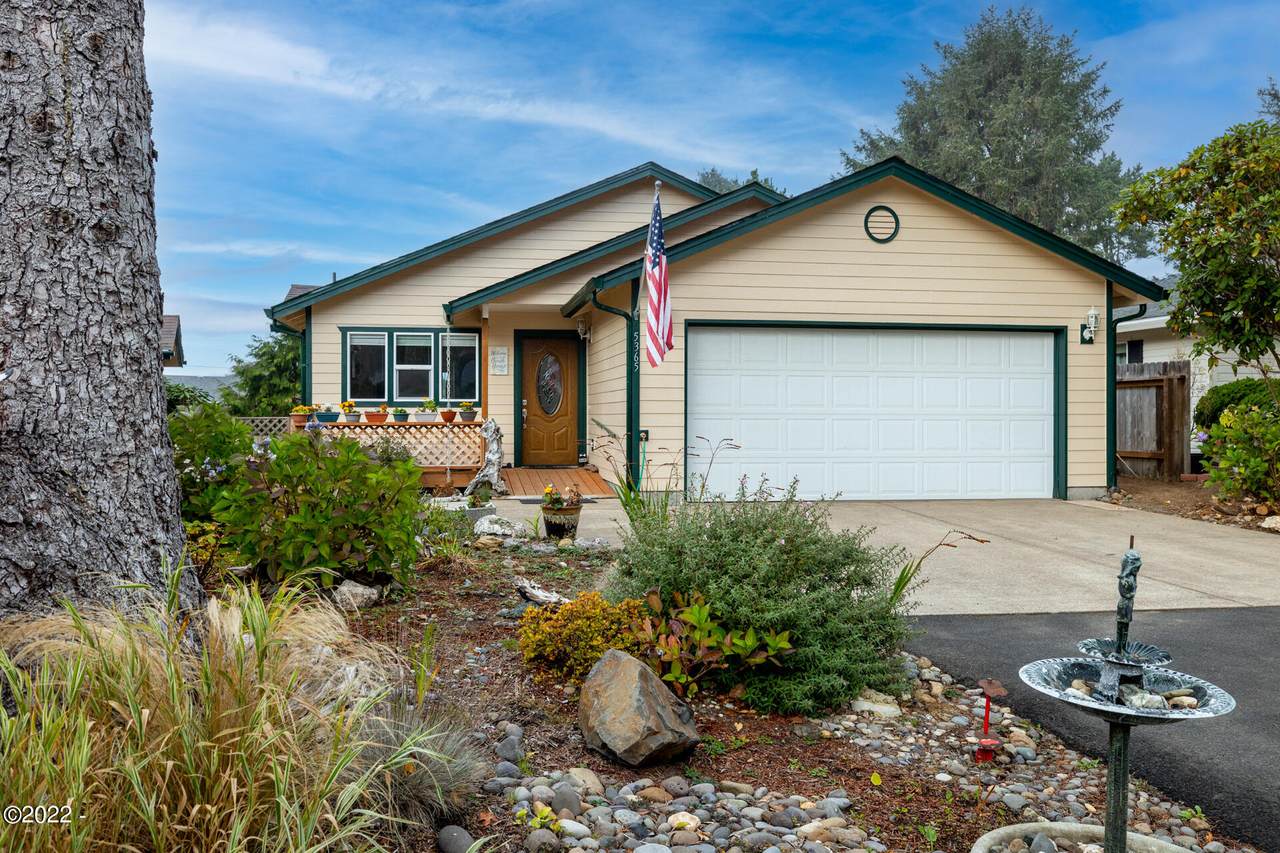 5365 La Fiesta Way - Photo 1