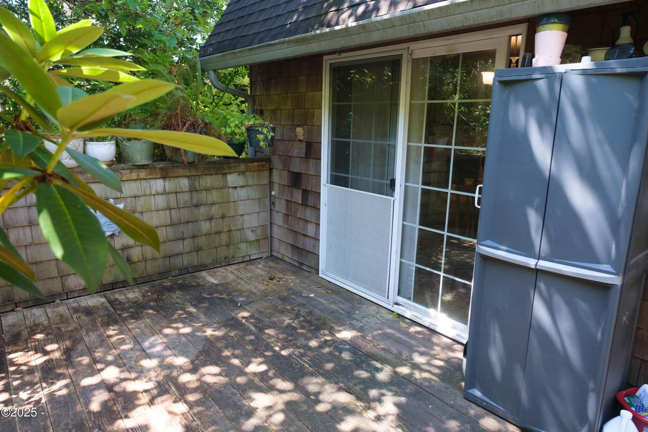 5460 Palisades Drive - Photo 1