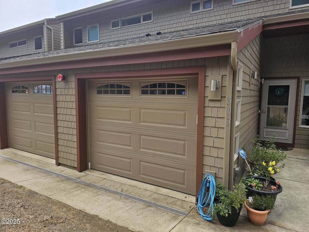 503 Center Way - Photo 1