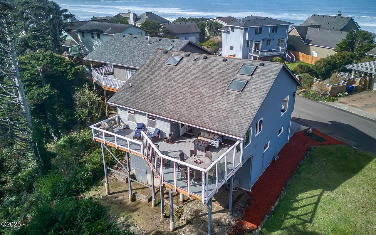 151 73rd Court - Photo 1