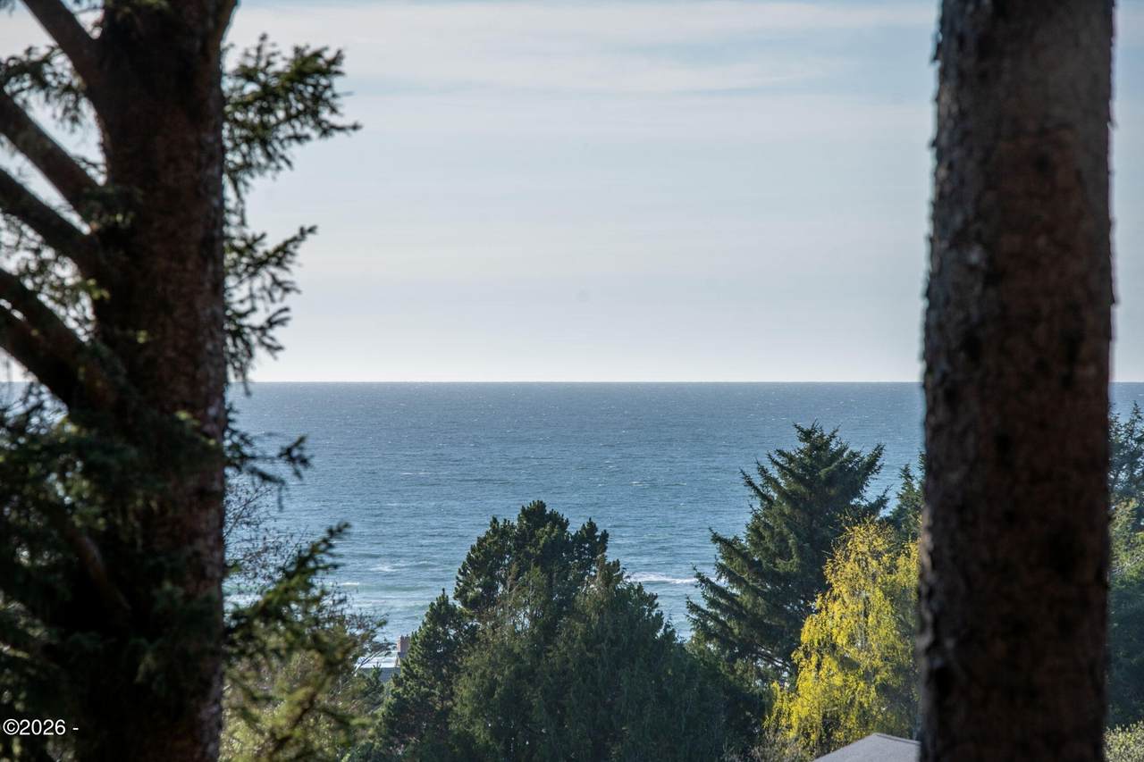 https://bt-photos.global.ssl.fastly.net/lincolnco/1280_boomver_1_26-1020-2.jpg