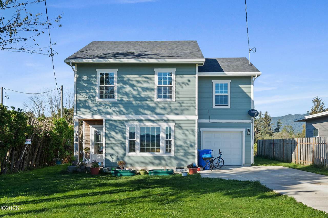 4004 12th Street - Photo 1