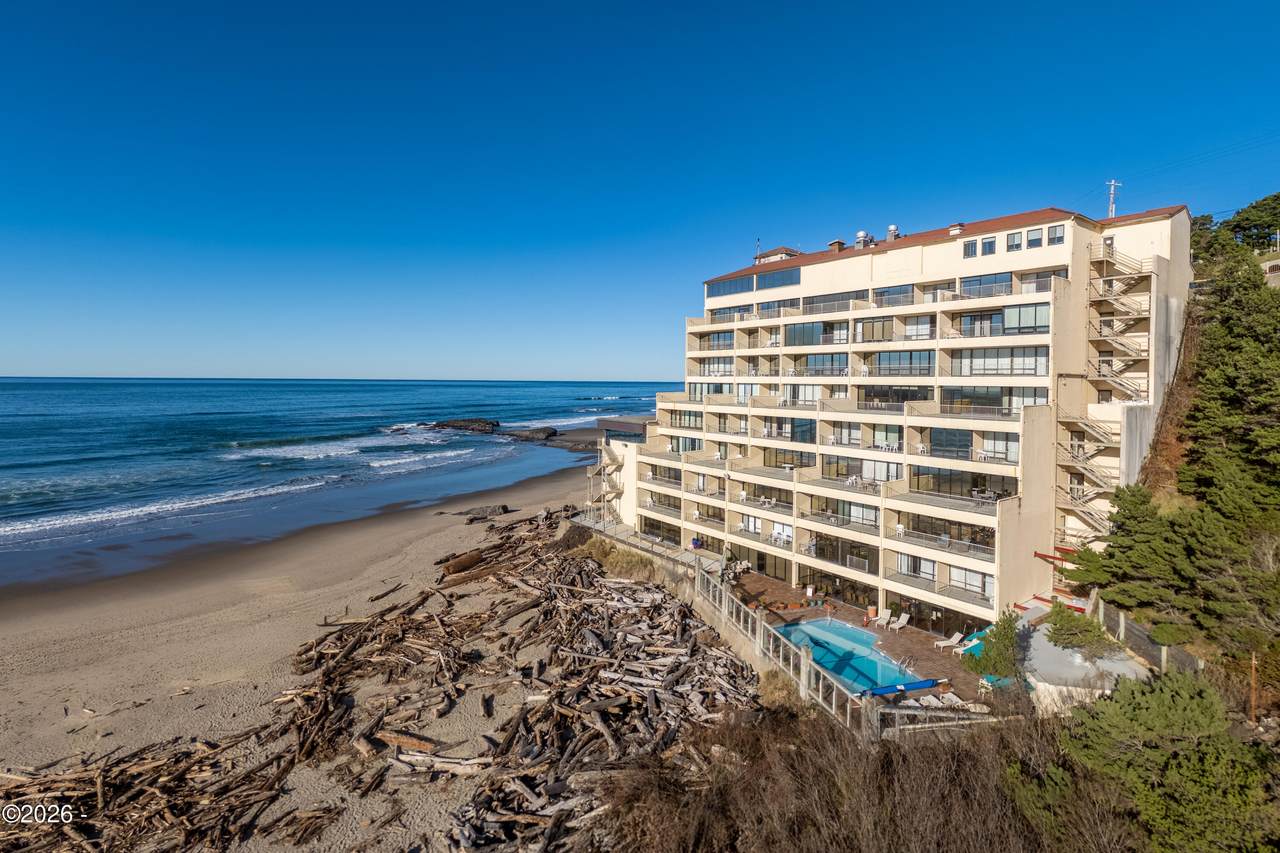 4009 Highway 101 - Photo 1