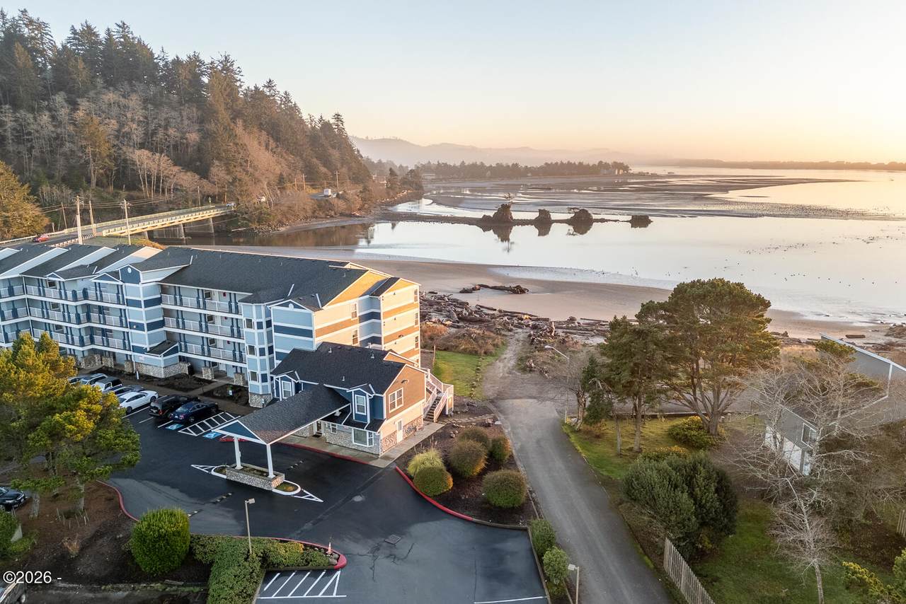 5201 Highway 101 - Photo 1
