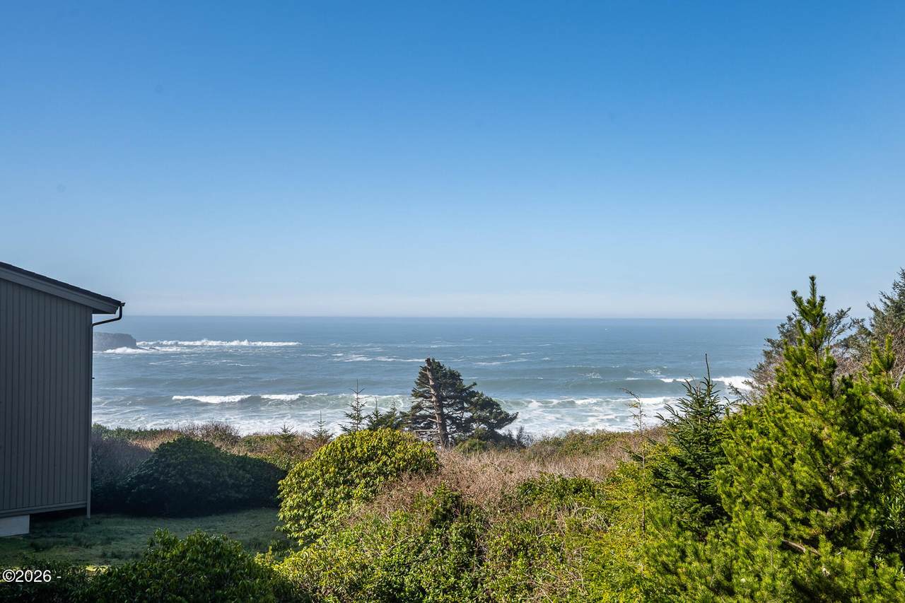 301 Otter Crest Drive - Photo 1