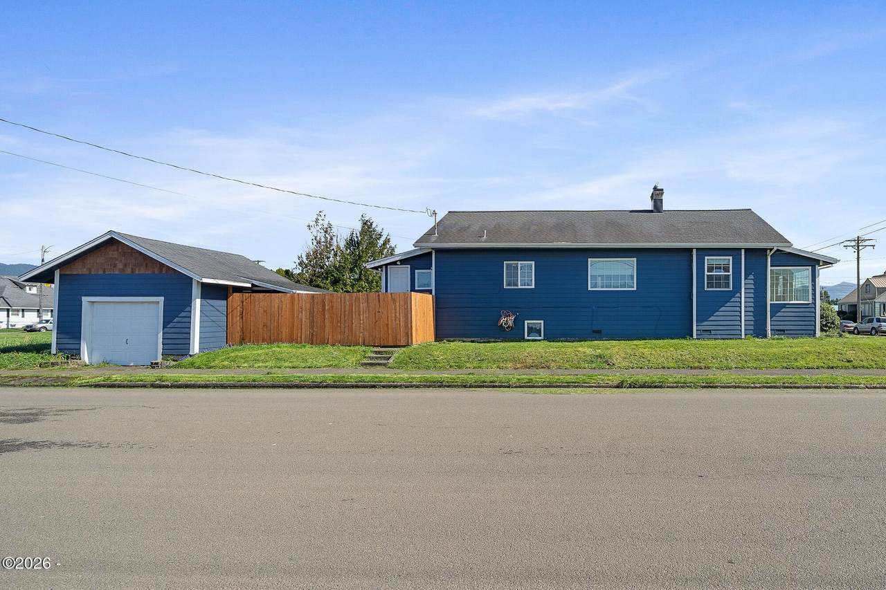 1802 8th Street - Photo 1