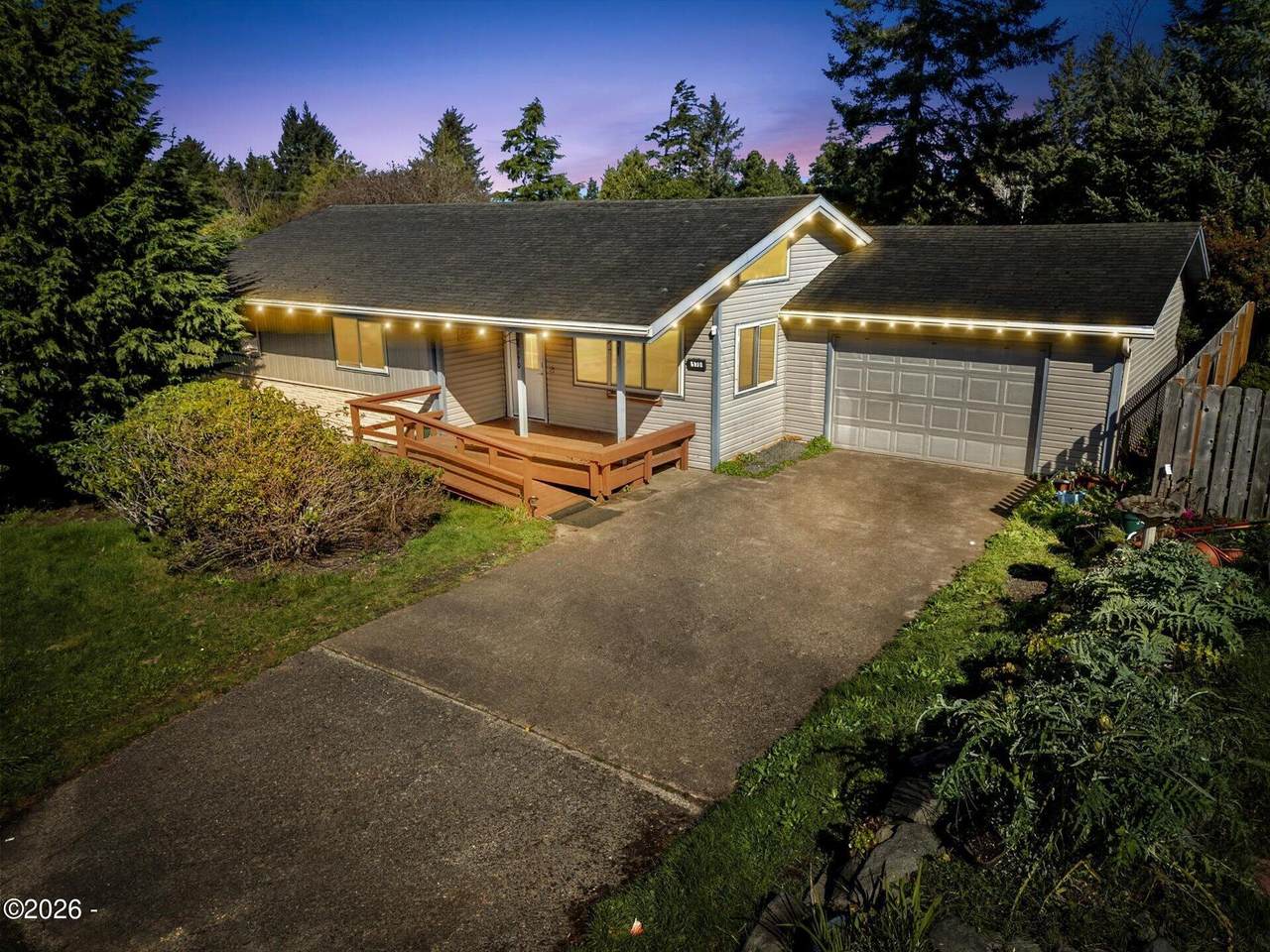 170 Salmon Street - Photo 1