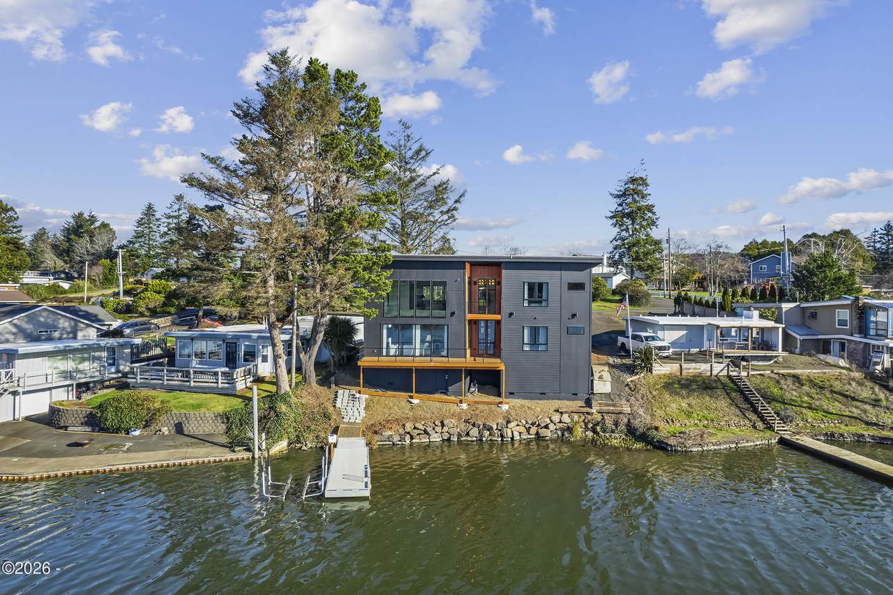 3403 Johns Loop - Photo 1