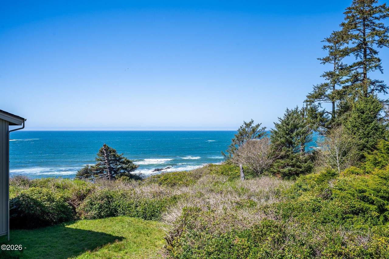 301 Otter Crest Drive - Photo 1