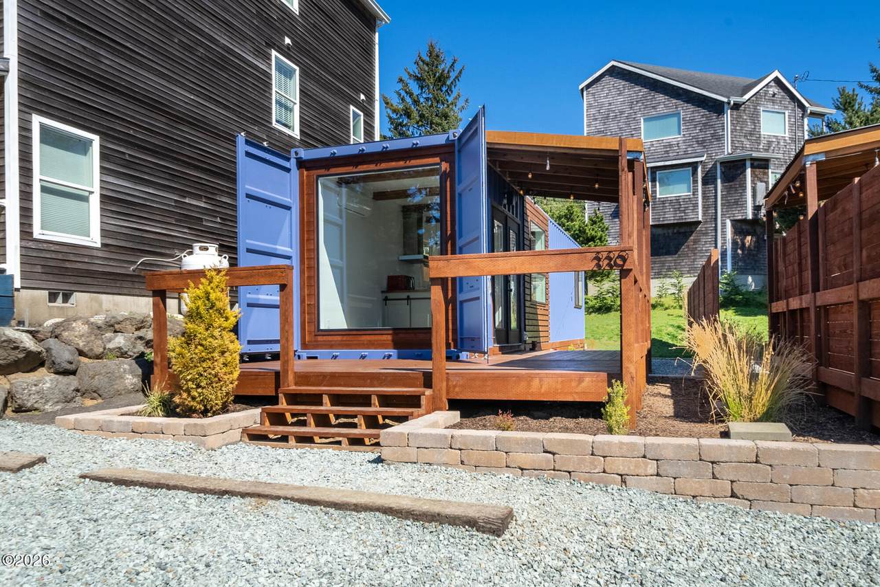 339 Hillsdale Street - Photo 1