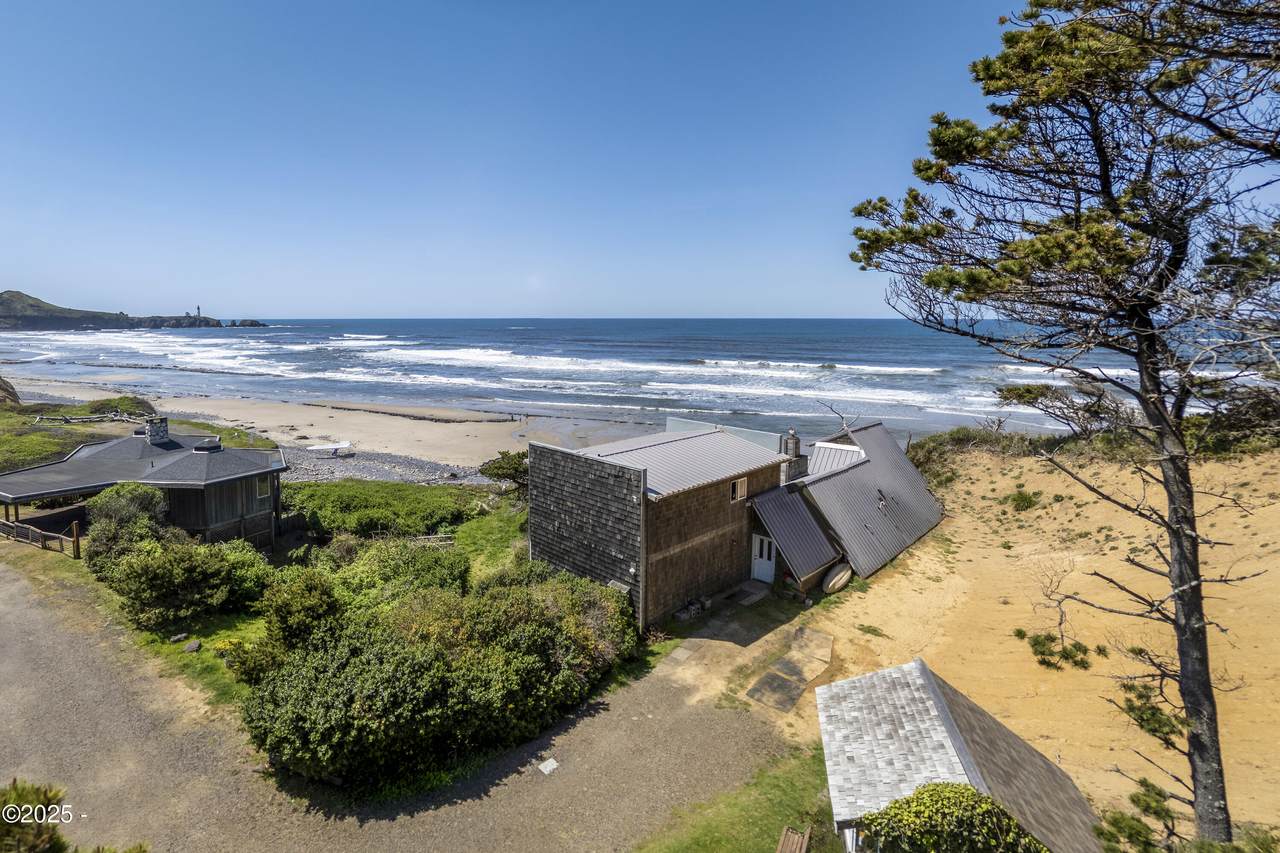 220 68th Street - Photo 1