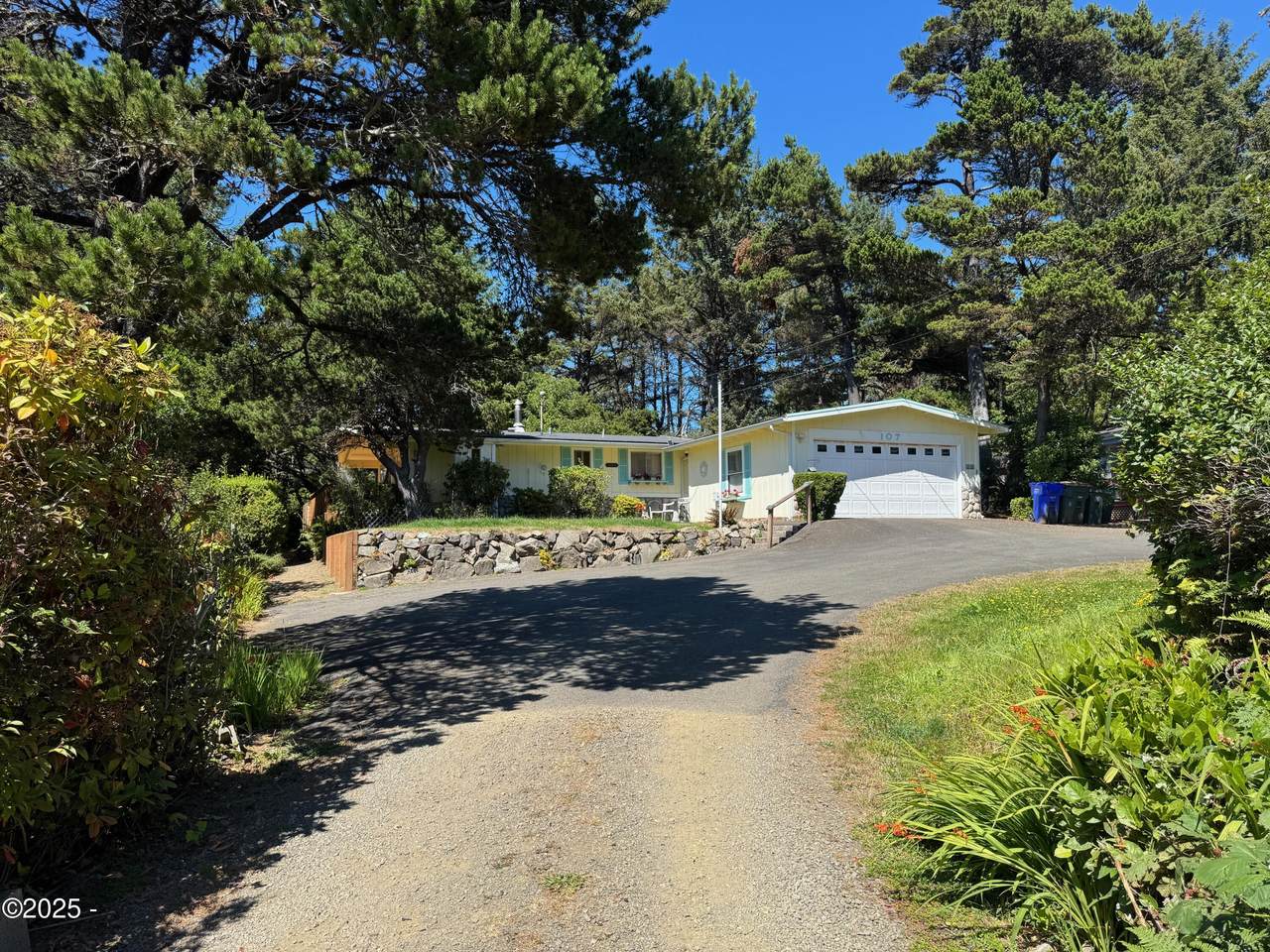107 143rd Street - Photo 1