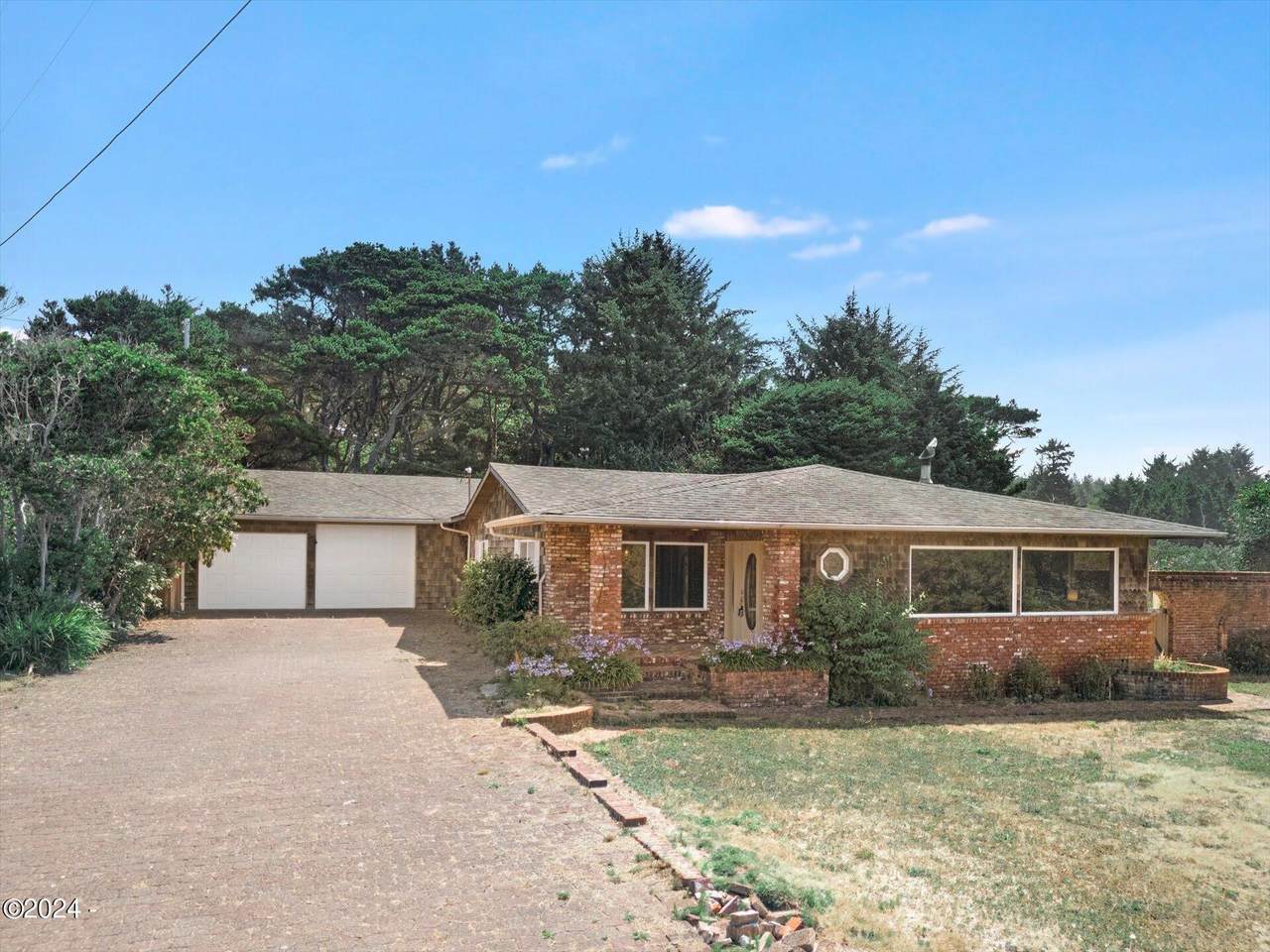 4711 Pacific Coast Highway - Photo 1