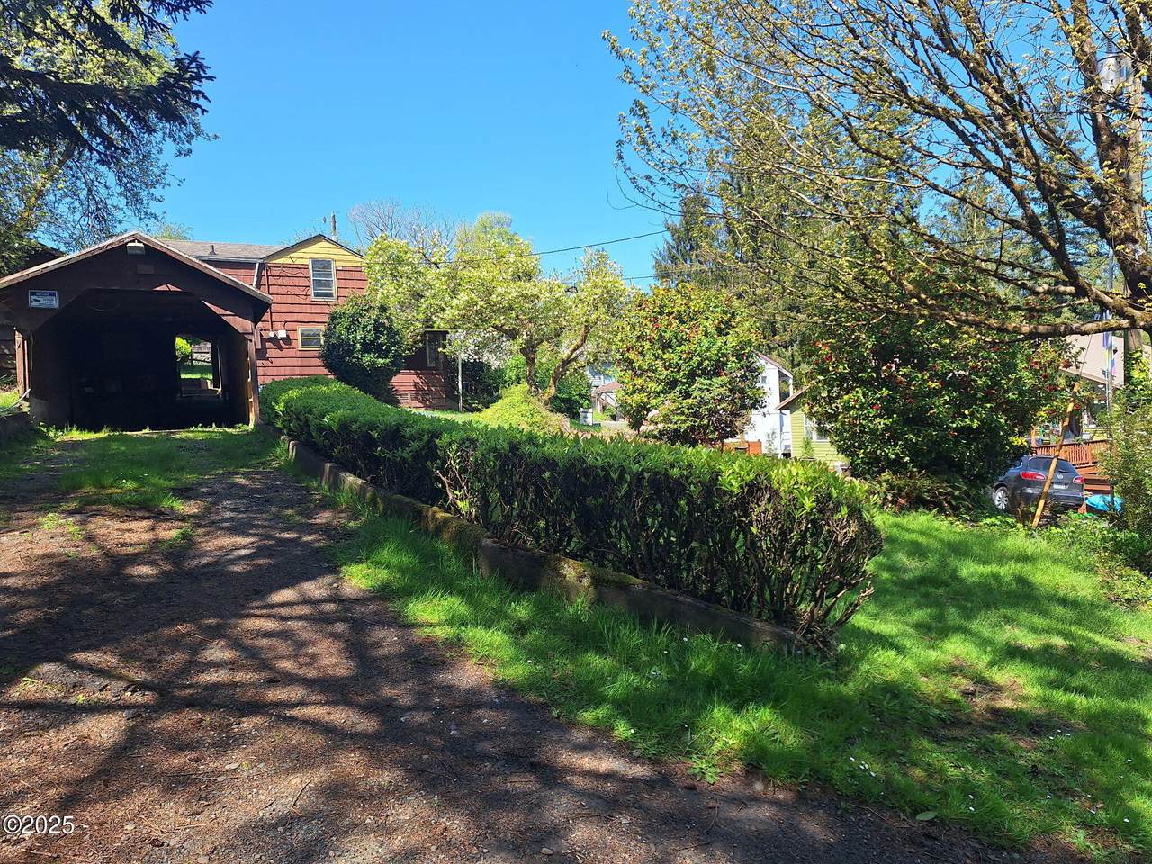 811 7th Place - Photo 1