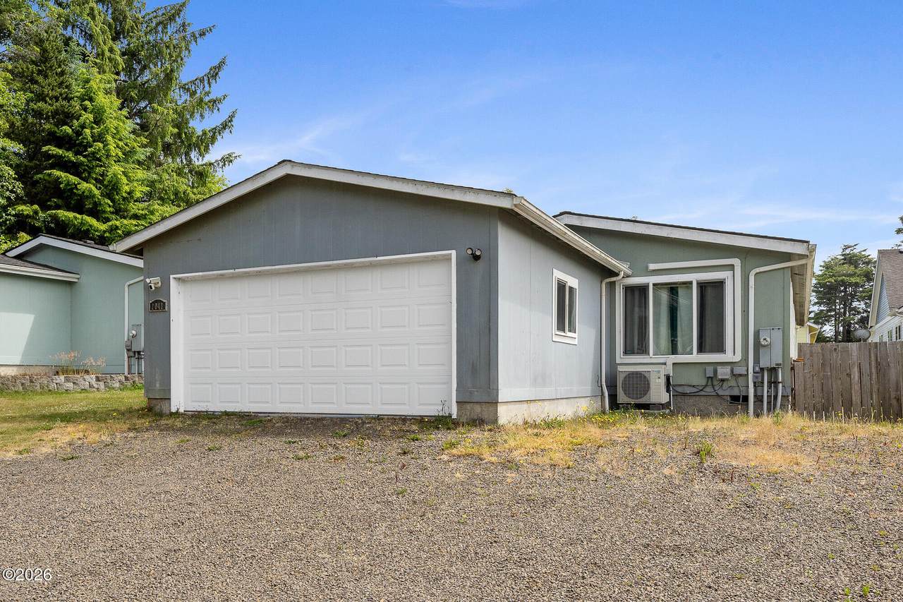 1041 14th Avenue - Photo 1