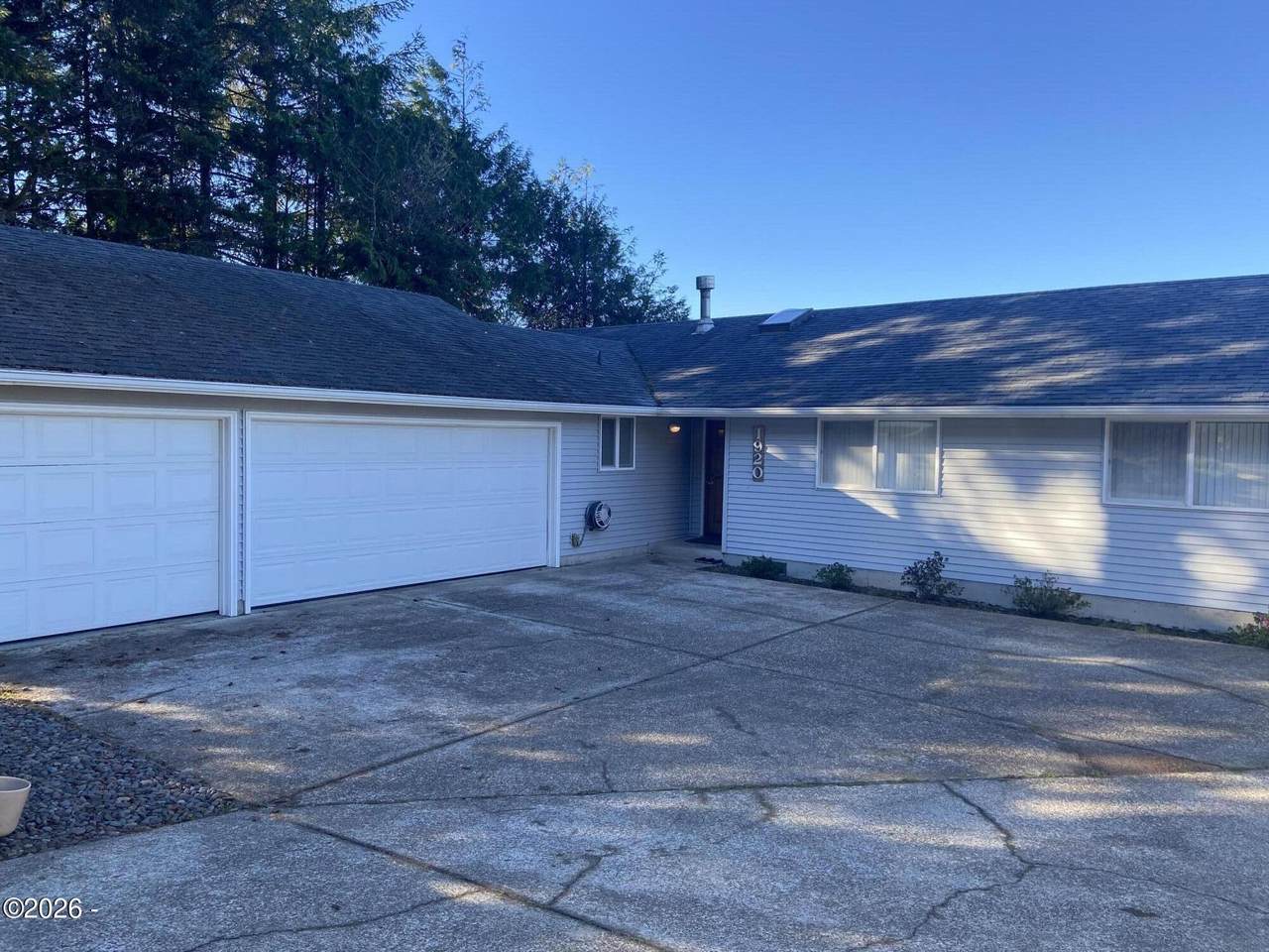 1920 Crestline Drive - Photo 1