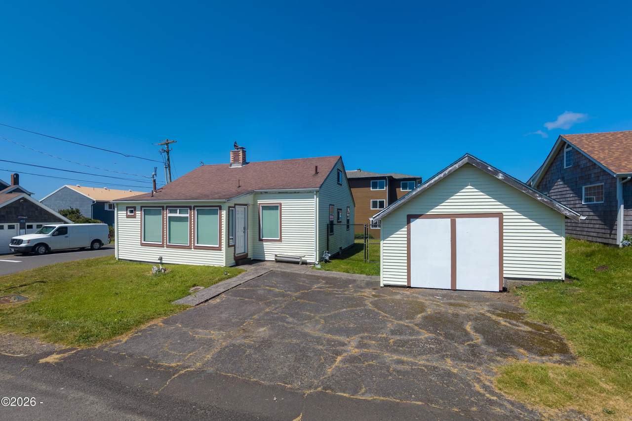 1509 39th Street - Photo 1