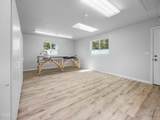 560 Siletz River Dr - Photo 35