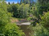 560 Siletz River Dr - Photo 46